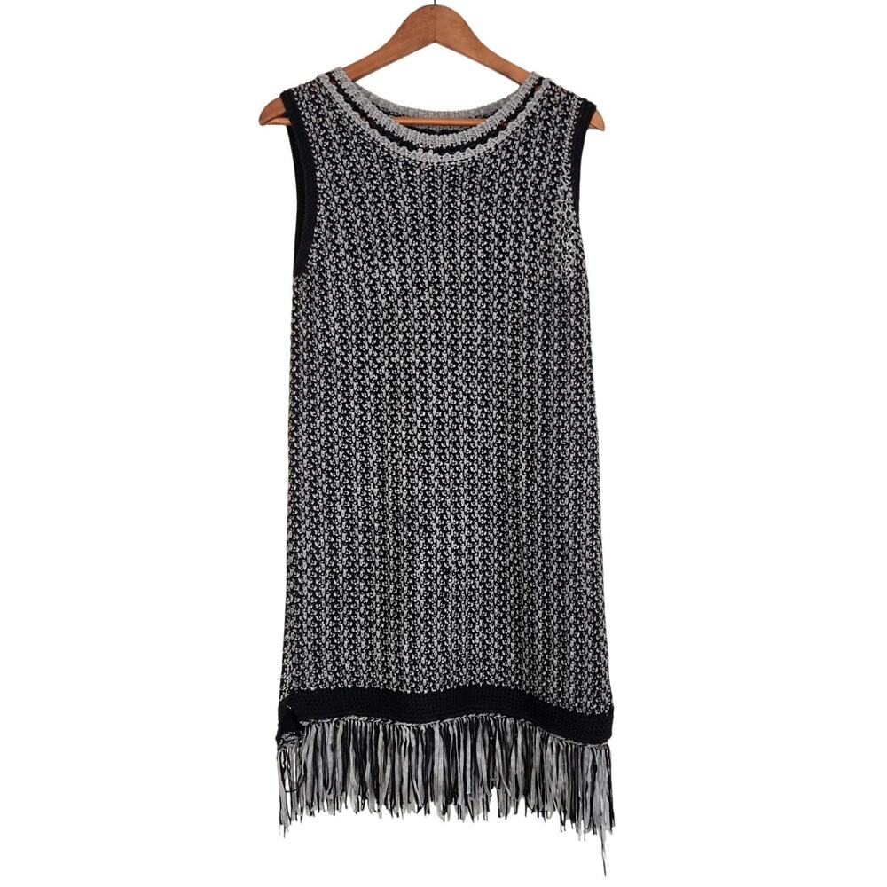 Monochrome Minimalist Sleeveless Textured Knitwear with Fringe Hem Dress M/L